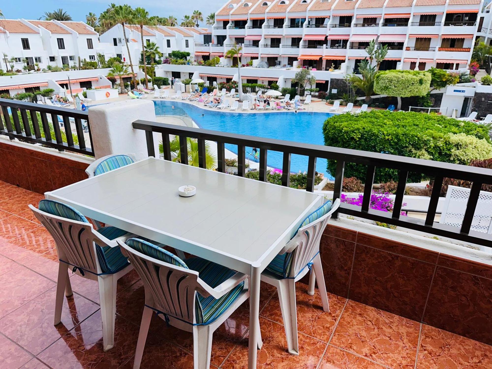 Apartment 2 Bedrooms Playa Americas Parque Santiago I Heated Pool Playa de las Américas